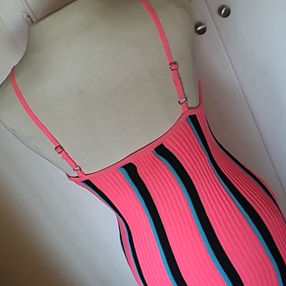 AWESOME USA dress/ size M/ bright pink color/ - Picture 5 of 8